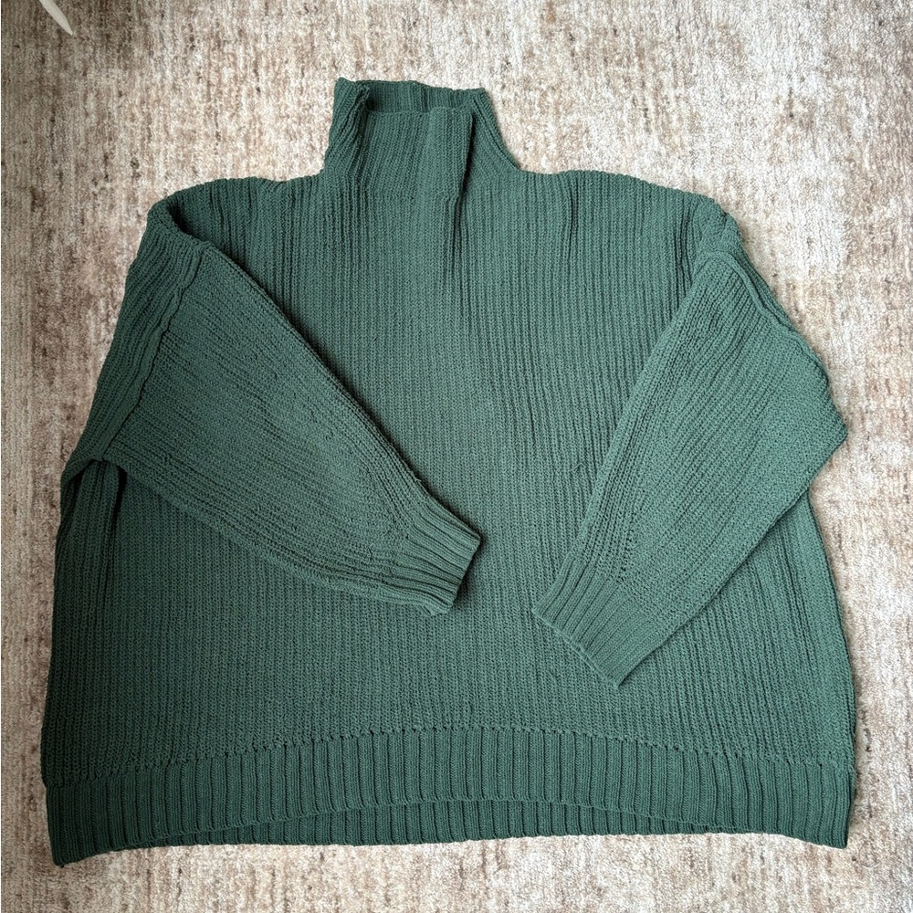 Elegant Forest Green Turtleneck Sweater